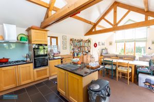 Owls Hoot - Kitchen/Sitting/Dining Room- click for photo gallery